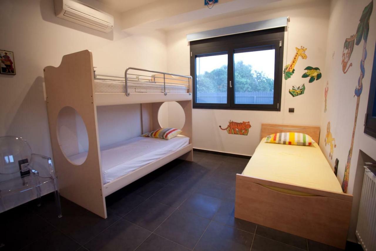 Villa Natasa Lampiri  外观 照片
